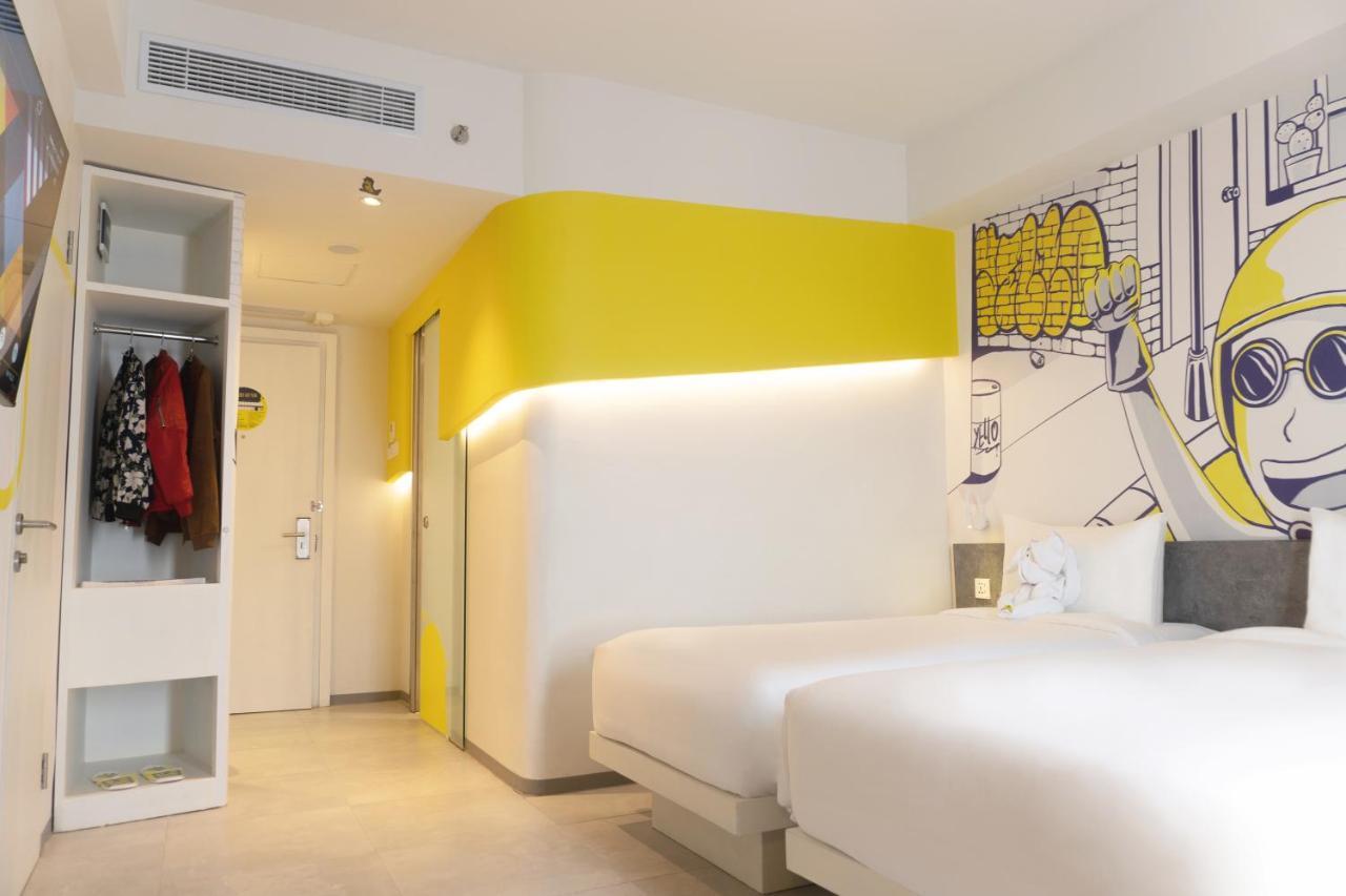 Yello Hotel Jambi Paalmerah Bagian luar foto
